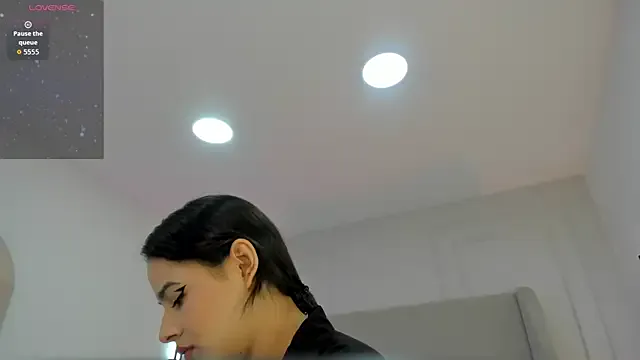 Dream_nena — SPANK ASS + PLUG