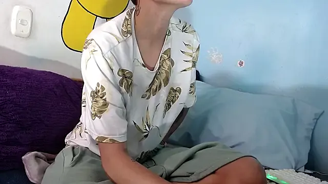 duo_peludoo — finger in pussy