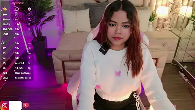 eimy_2 —  Flash Tits 
