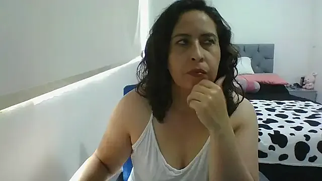 ElaineMilf — Freechat on StripChat