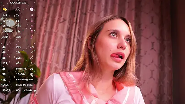 ElaraBlush — handsbra tease :*