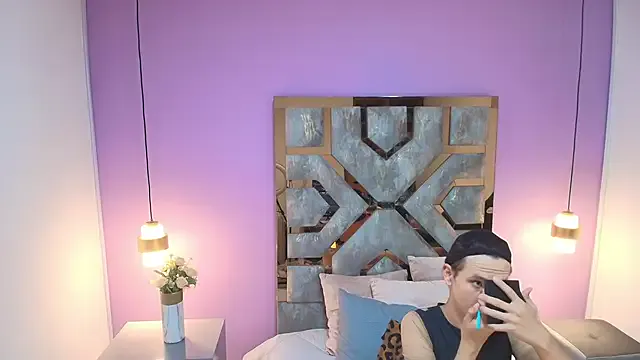 Electra_Gosselin — FINGER MY ASSHOLE