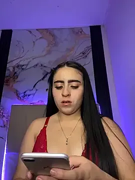 Elha_20 — Flash boobs