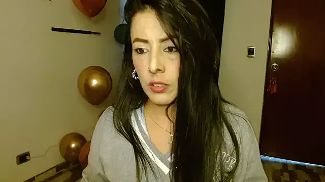 ella_peck — Oil in the pussy