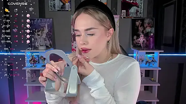 Ellen_Soft — spank ass in doggy x33