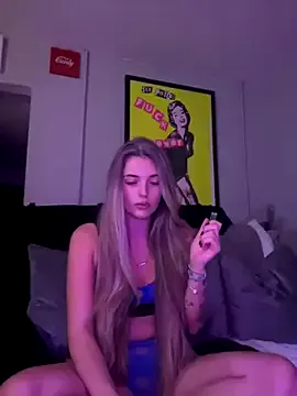 EllieEllxx — Bend over