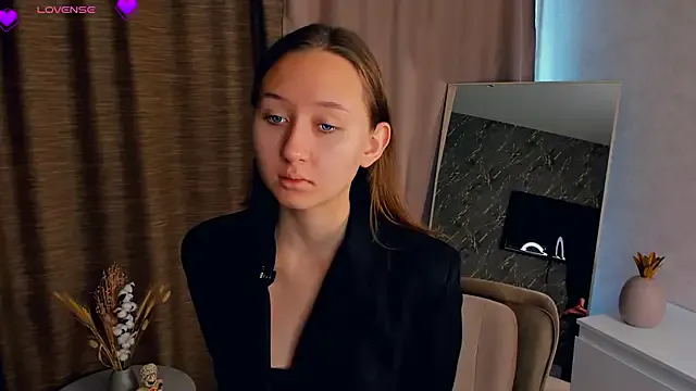 EmeliaMccaffery — Eyes contact