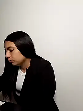 Emiily_bliss — Make me moan hard in the office