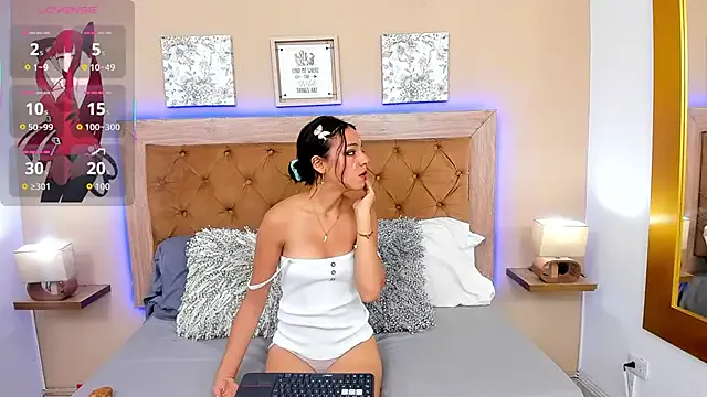 EmilyJonns — Private on StripChat