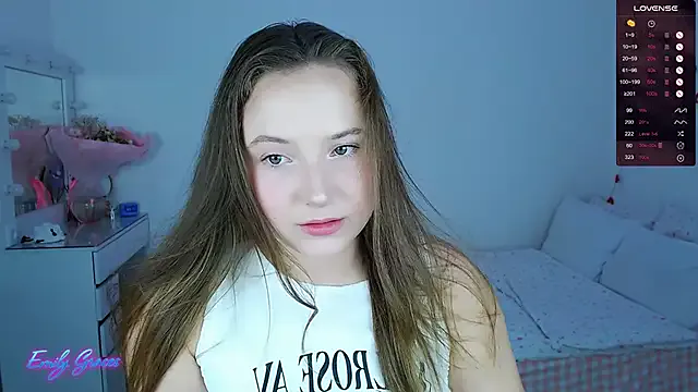 EmilyxxGraces — masturbate for you close up