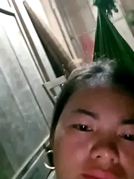 emly-xinh18 — Hello