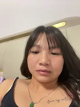 Emlyly-18 — Ai s l ngi thng em
