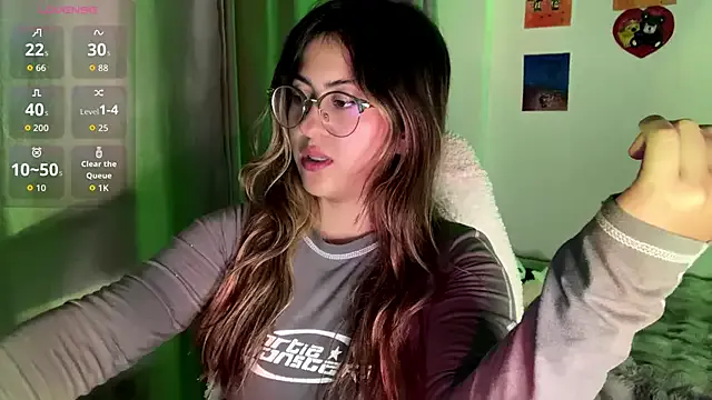 emma__bell_ — show tits