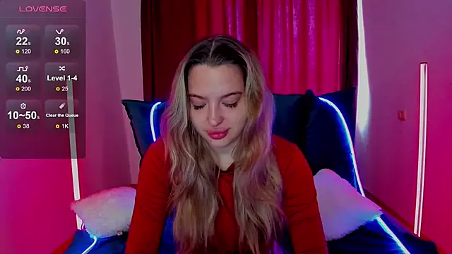 Emma__Ross — lets slap my naughty ass?;)