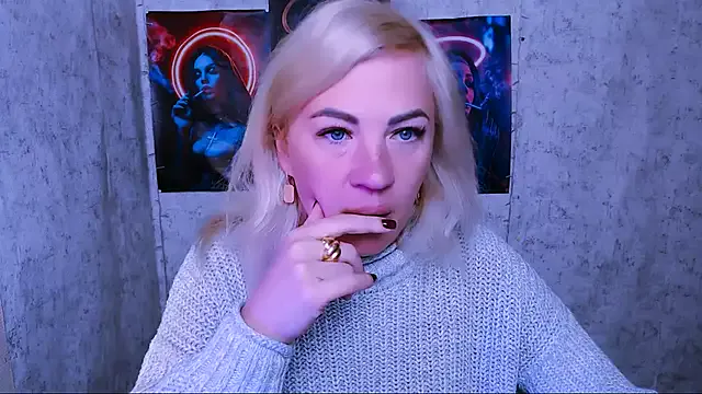 EmmaCat_ — spank my butt 10 times