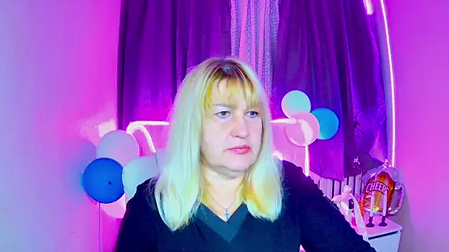 EmmaEllison — Freechat on StripChat