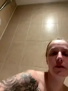 EmmieMaexox — FLASH BOOBS