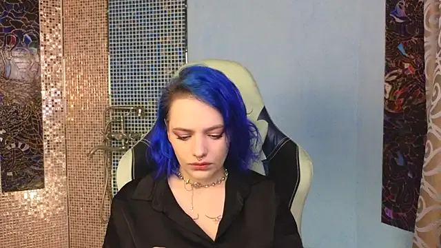 Eniferi — SHOW TITS