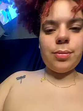 Enyagleam_ — Rub pussy with dildo