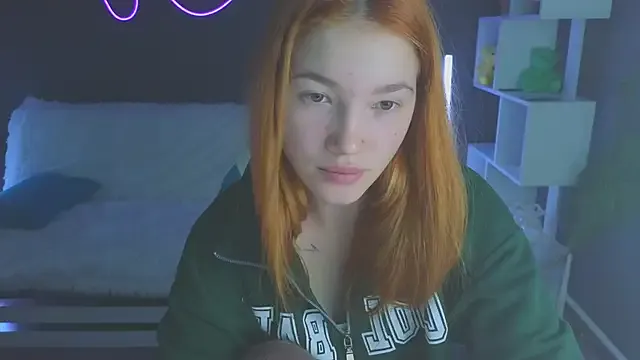 erikabrian — ALL MY BODY CLOSE TO CAM