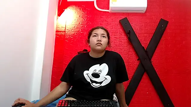 etugatita18 — 2 fingers in my pussy 