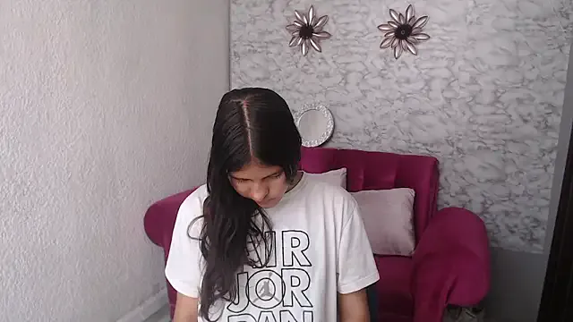 Evagirl69 — Freechat on StripChat