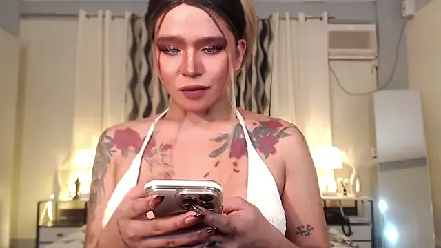 Evalyn_Shemale — SHOW SOME LOVE AND LETS EAT MY OWN CUM