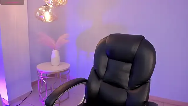 EveBensonX — Spank ass + Twerk