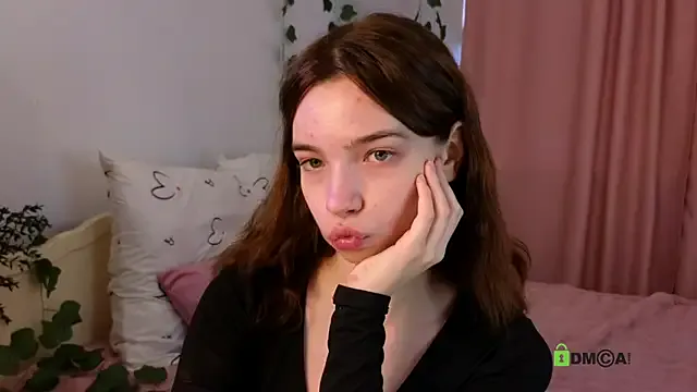 Evi_Brook — doggy + shake ass
