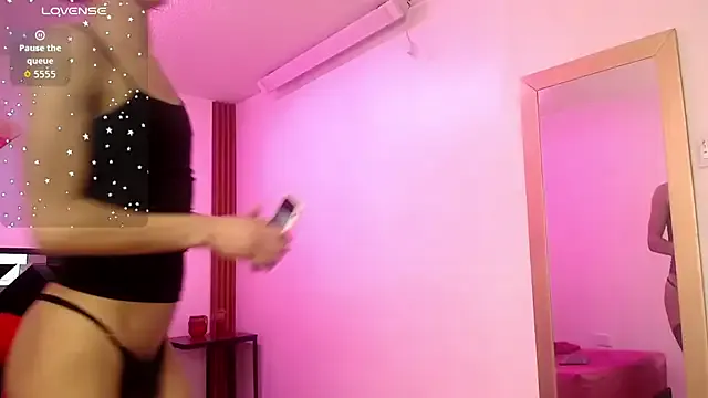 FELINEXOXO — make my toy vibrate please!