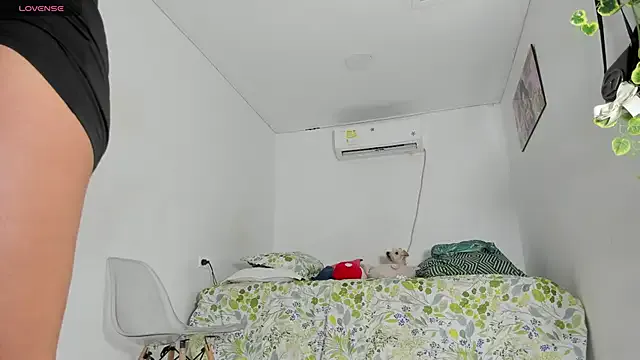 flor_herrera01 — dedo en el culo