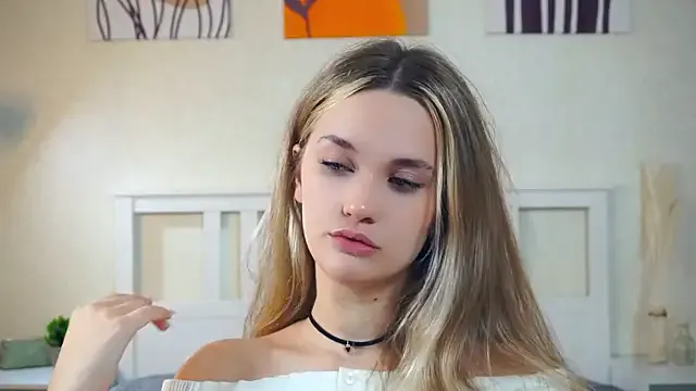 FloranceWyers — Show my tongue so funny close to cam<3