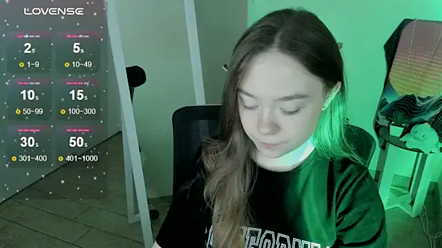 Florence_meow — show naked sexy boobs)