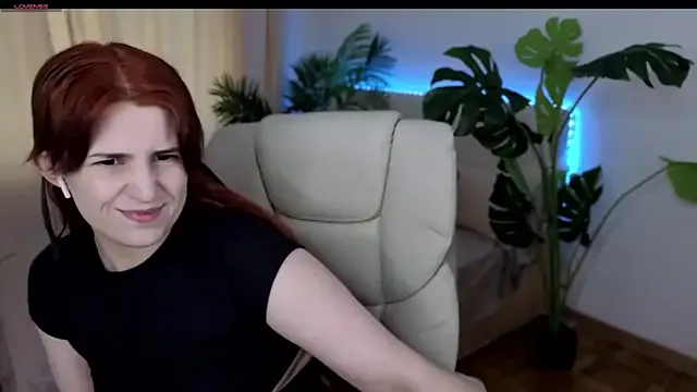 FoxyRayy — Freechat on StripChat