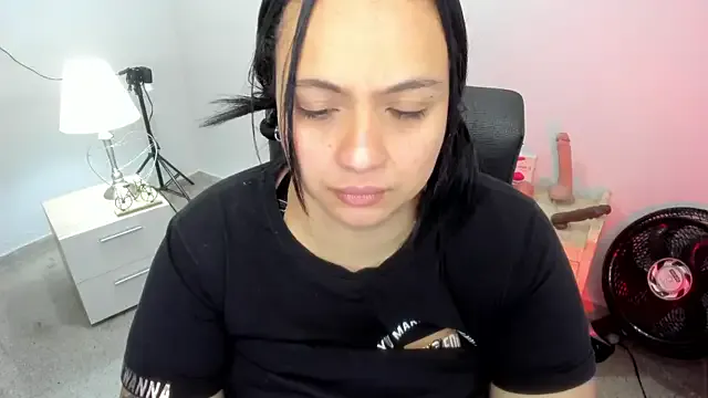 Gabisaenz — bouncing tits on your face