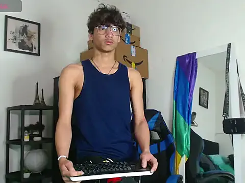 Gael_Jones — naked