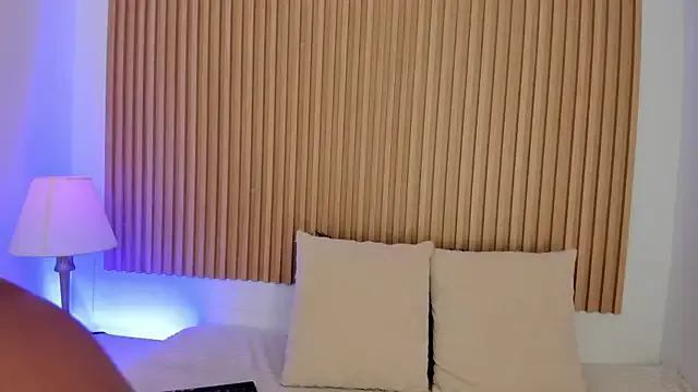 GenesisRuiz —  TOPLESS 