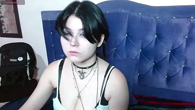 Ginebra_Sensual — NAKED+ Shake Big TITS!!!