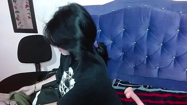 Ginebra_Sensual — Puppy style + blushing butt