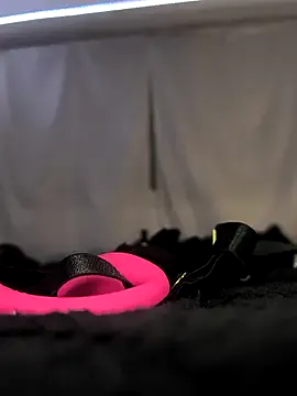 Girliemask — Doggystyle fuck without comdom 3min