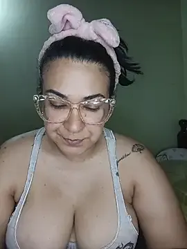 gitanadeluxe — Play with my huge boobs