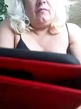 GlamMilena — Freechat on StripChat