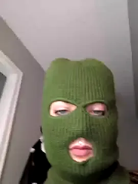 goblingirl888 — Icey pussy play 