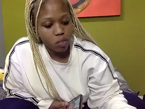 GoldenPussyXOXO — MAKE ME CUM