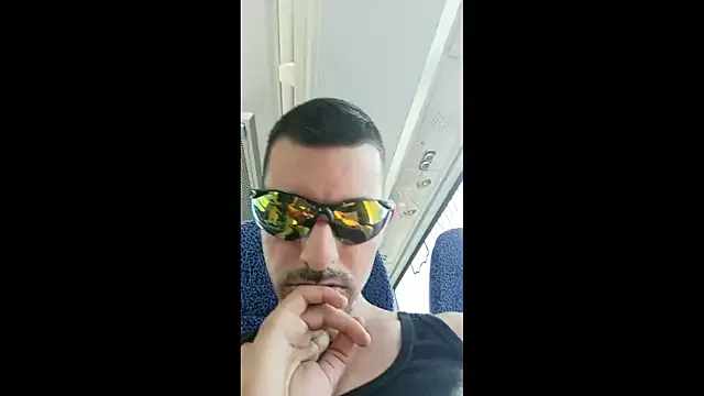 Greek_crazy_couple — Cum puclic toilet