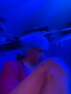 gurlnips — Body mod | Forked tongue surgery split