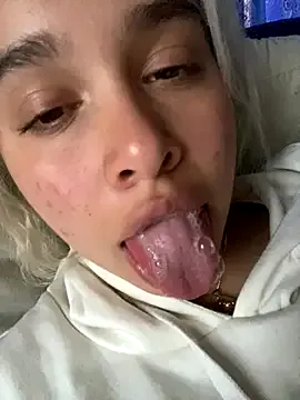 Haelycute — Show and spit my hot boobs