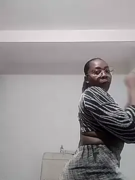 halana_heredia — Finger in ass and suck them