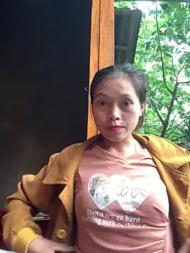 Halyy_xx — Freechat on StripChat