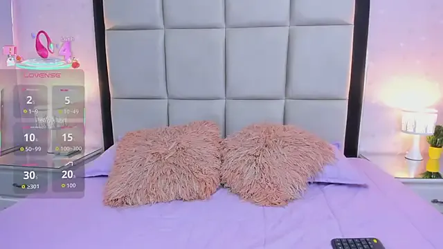 HannaClarrk_ — twerk + play ass 